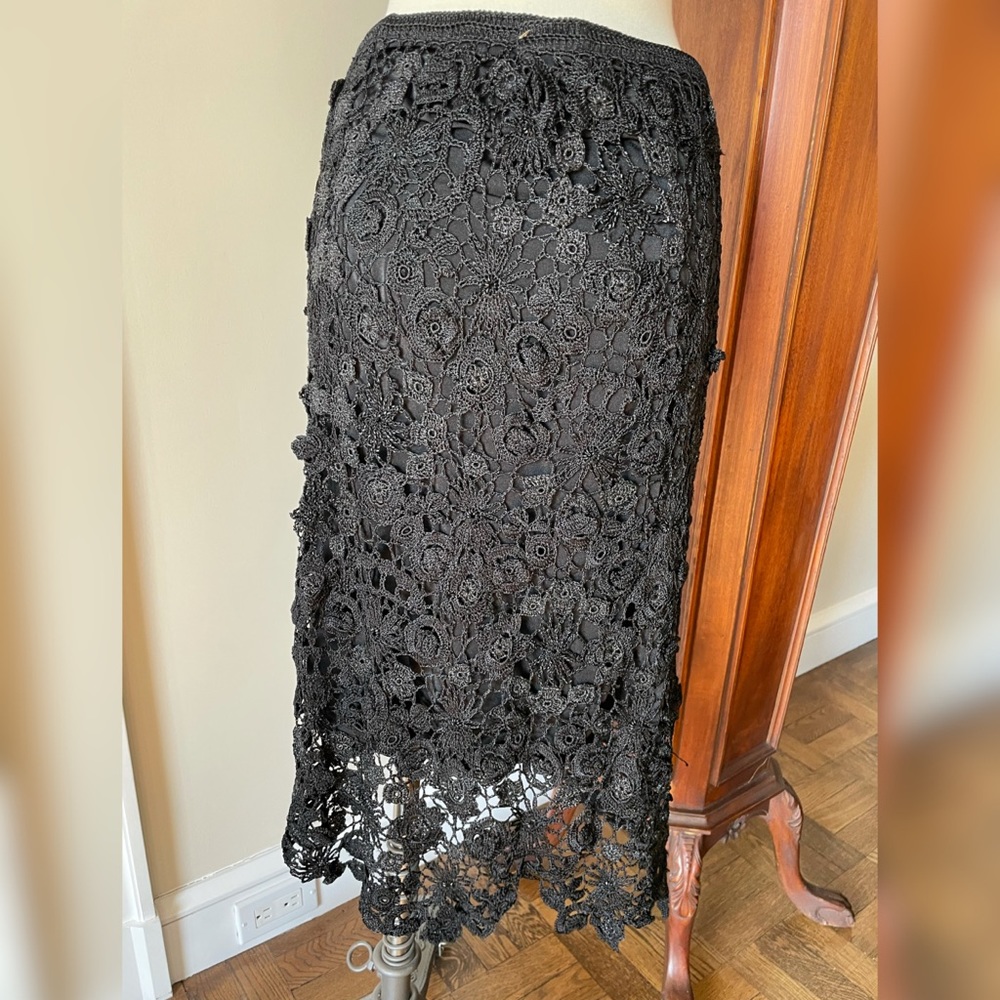 Karen Millen Hand Crochet w 3D flowers & beading - Picture 4 of 7
